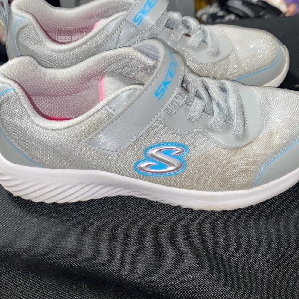 Skechers Gray Sneakers with Pink Insole GIRLS SIZE 4‎ HOOK LOOP CLOSURE GLITTER